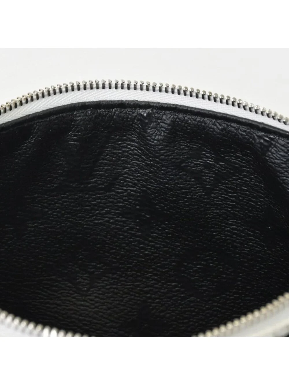 Louis Vuitton Pochette Accessoires Pouch Monogram Tuffetage